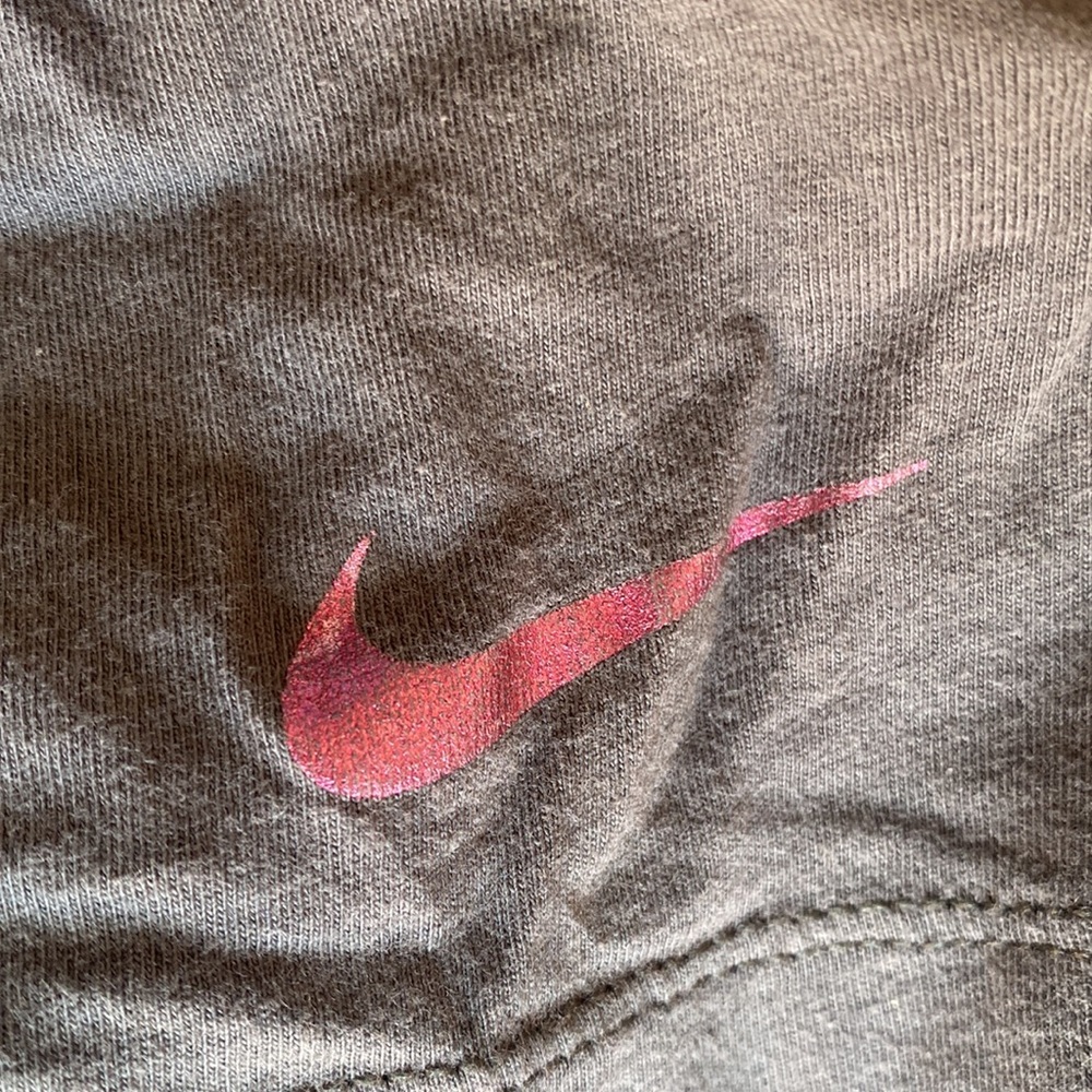 Charges V-neck - Picture 8 of 10
